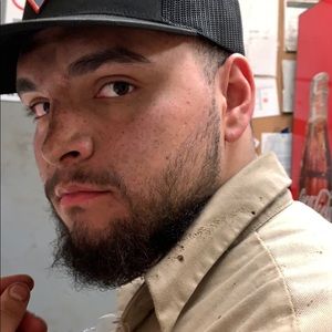 Meet your Posher, Nicolas